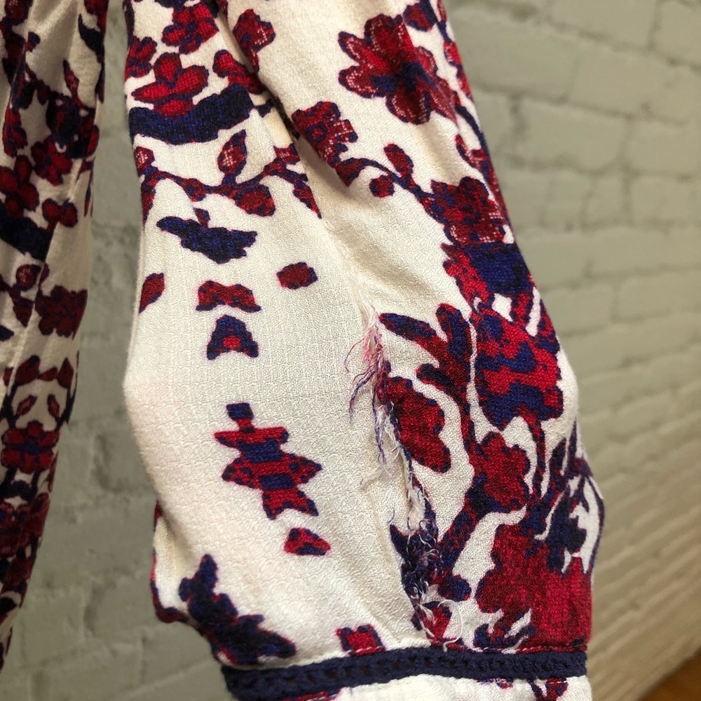 Lucky Brand red floral flowy button down top - Picture 8 of 9